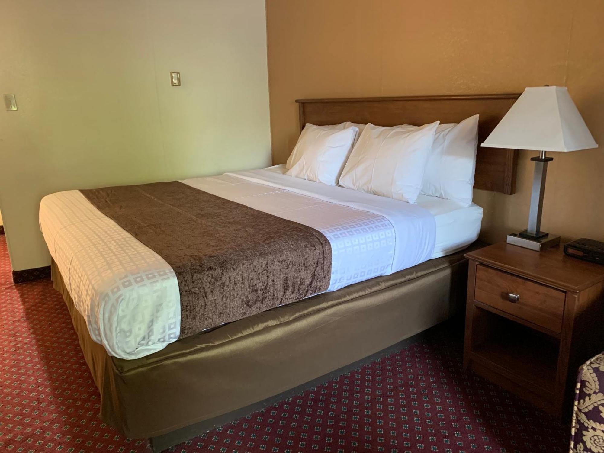 Red Carpet Inn & Suites Ebensburg Quarto foto